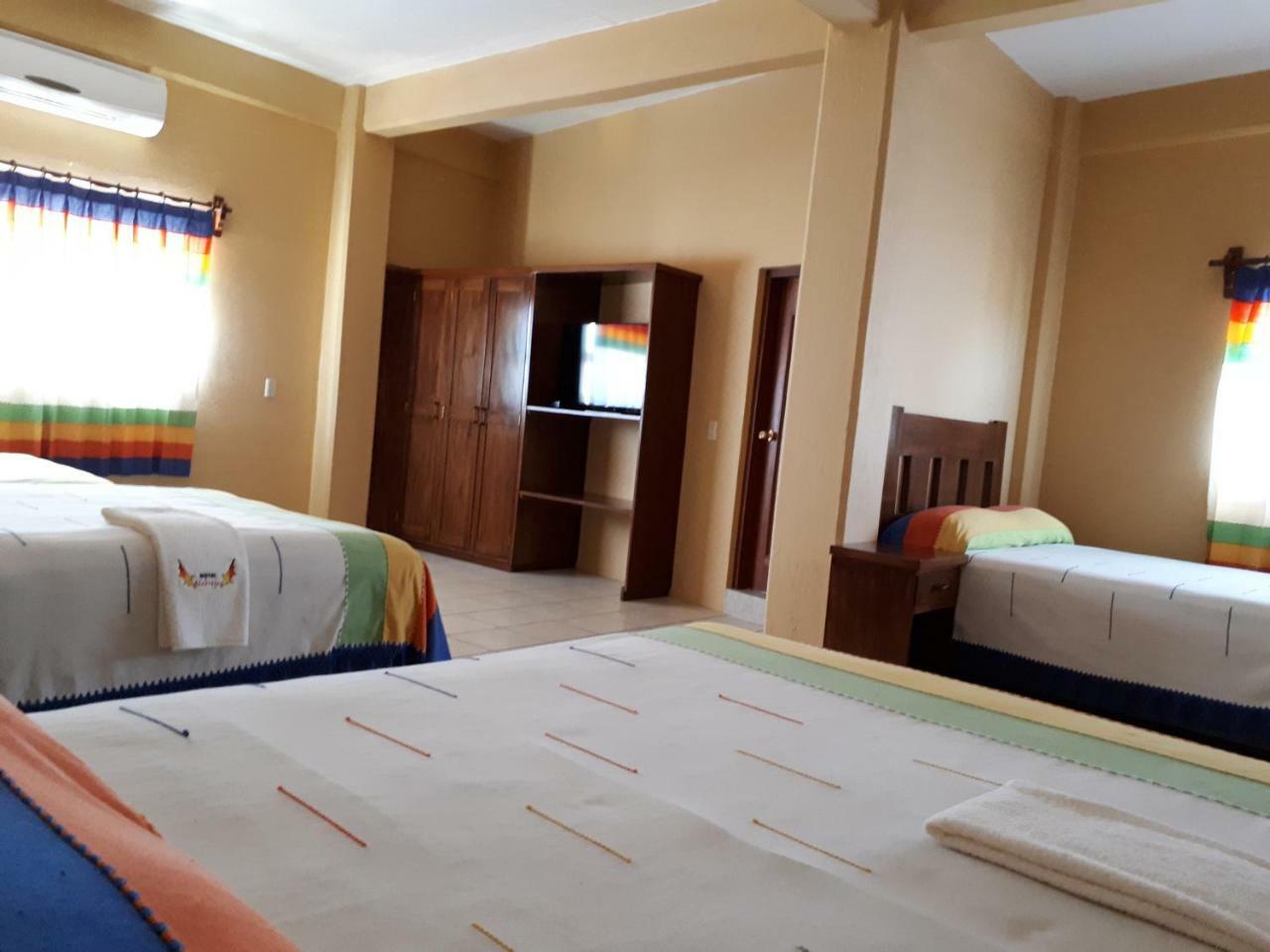 Hotel Alebrijes San Pedro Pochutla Bagian luar foto